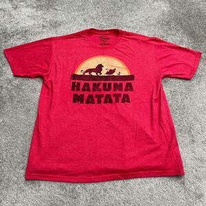 Disney Lion King Hakuna Matata T-Shirt Women 2X Red Crew Neck Graphic Casual Tee